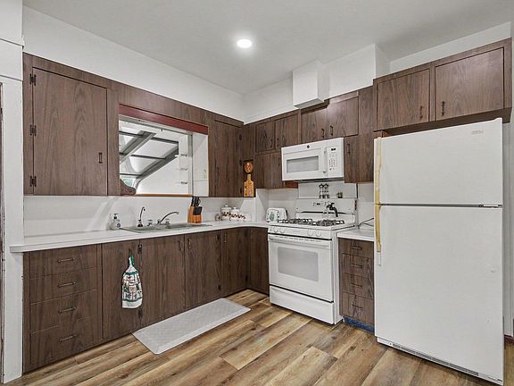 3rd image of 7050 84th St SE