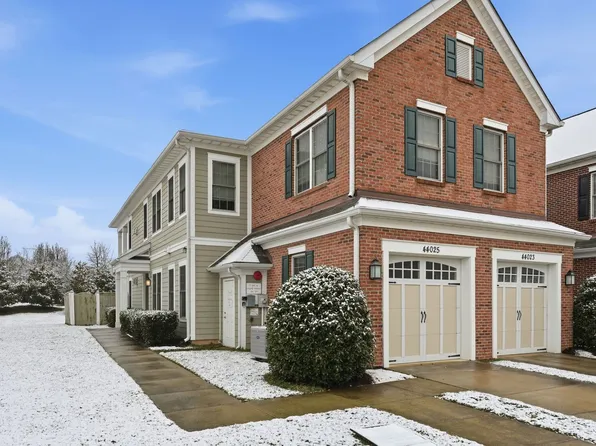 44025 Vaira Ter, Chantilly, VA 20152
