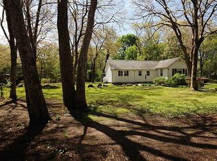 302 Curtis Corner Rd, South Kingstown, RI 02879