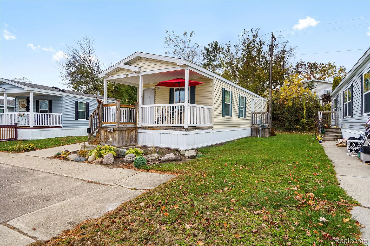 75 Woodridge Ct photo 1