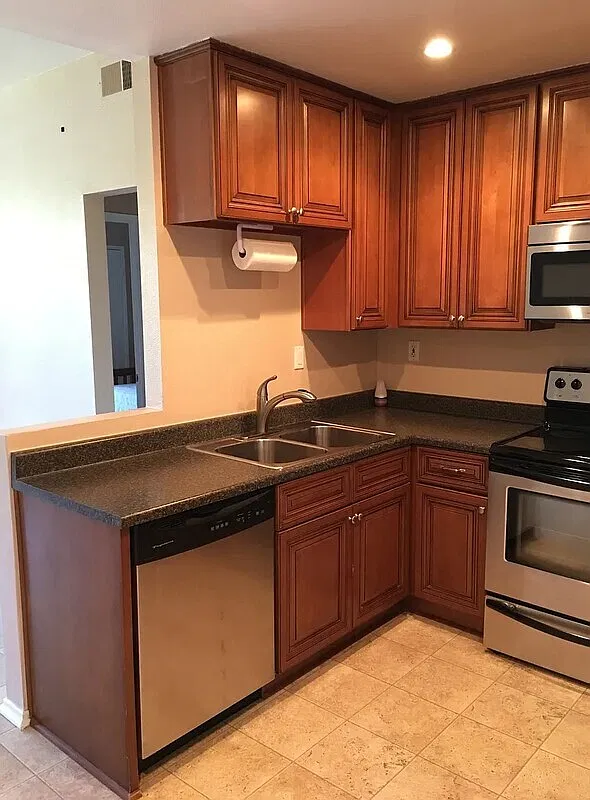 2 bed, 2.0 bath, 814 sqft, $1,869 — Photo 4
