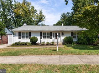 2741 S Grove St, Arlington, VA 22202