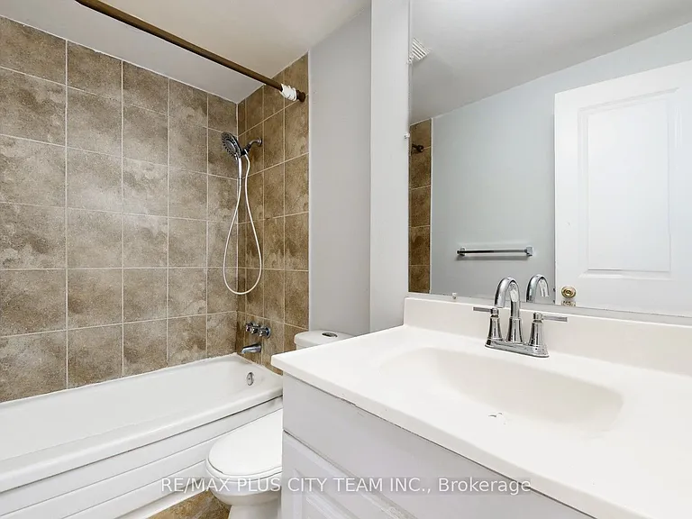 50 Darras Ct — Photo 28