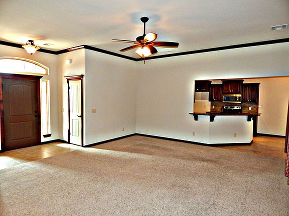 3rd image of 65 Bonaire Dr