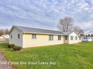 11078 Prior Rd, Saint Charles, MI 48655
