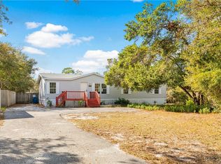 8326 Dalewood Dr, Weeki Wachee, FL 34613