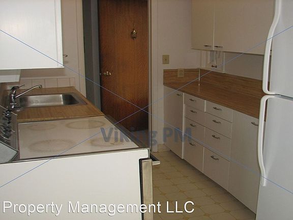 3rd image of 525 NW 4th St #8