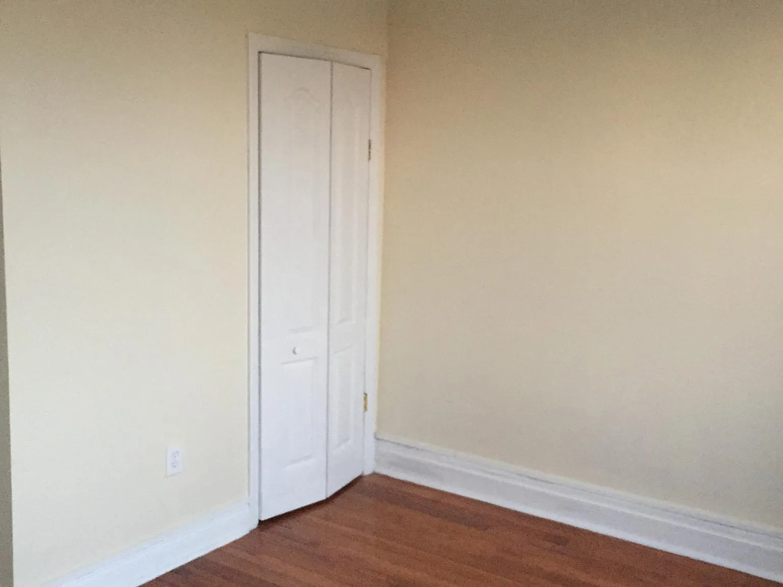 3 bed, 1200 sqft, $2,200 — Photo 4