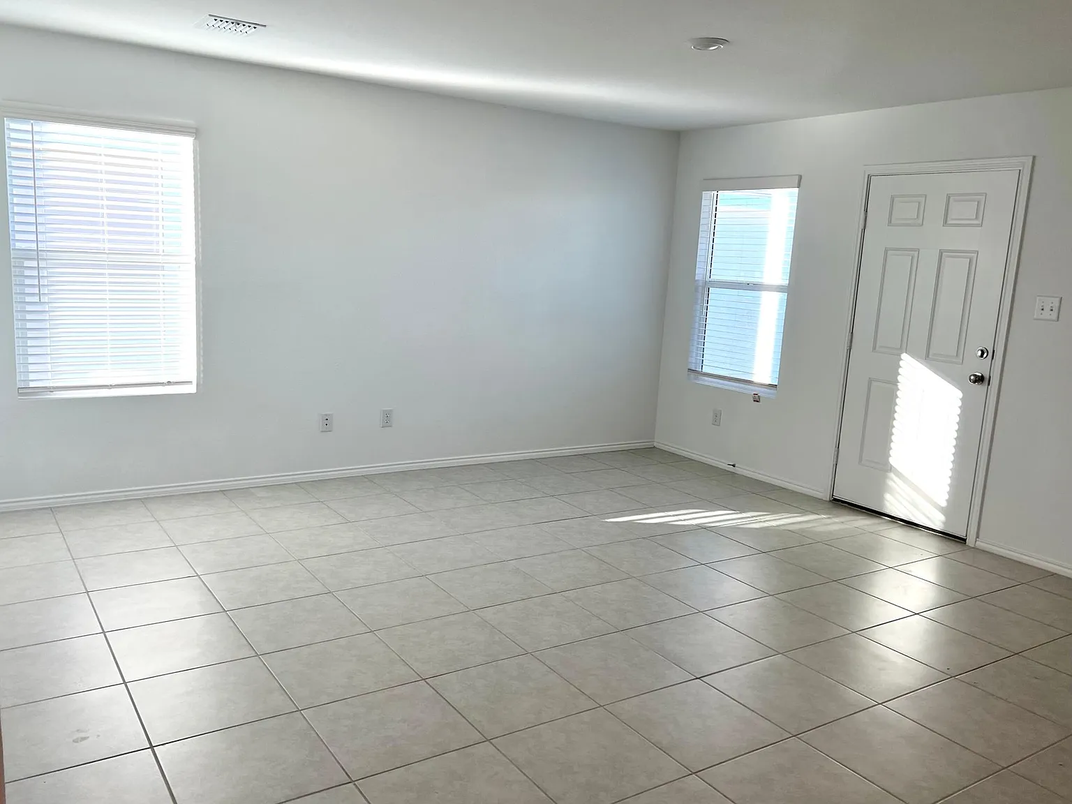 5836 Timber Point Dr — Photo 4