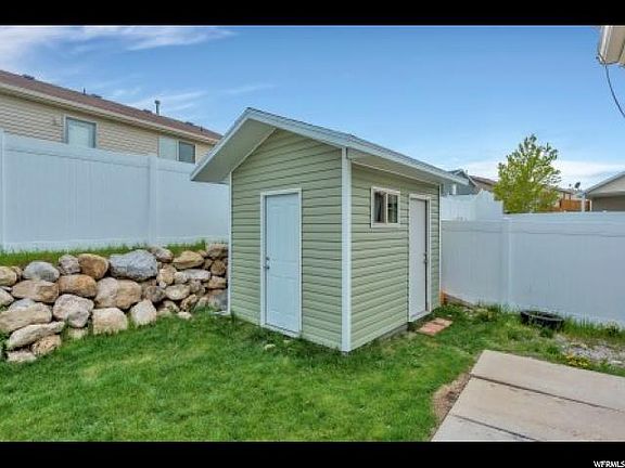 3rd image of 6253 W Graceland Way