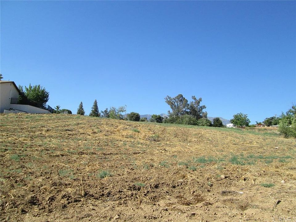 1st image of 9651 Avenida Miravilla