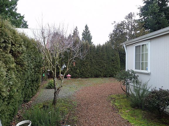 4th image of 778 Mountain Villa Dr