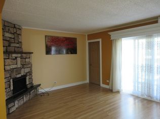 5742 106th St APT 2B, Chicago Ridge, IL 60415