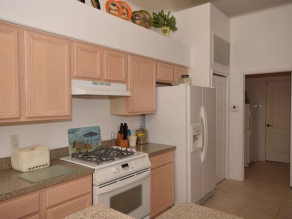 5th image of 8676 101st Ave