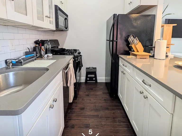333 2nd St NE #201 — Photo 5