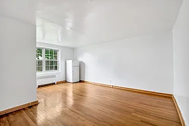 Rented by Pistilli Realty Group