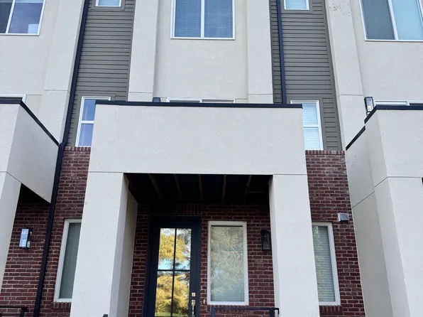 3810 N Olive St #3, Denver, CO 80207