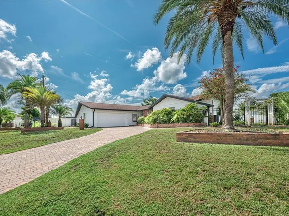 2826 Ambergate Rd, Winter Park, FL 32792