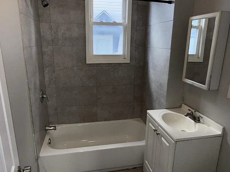 258 Keer Ave #1 — Photo 13