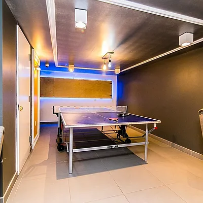 Rented by Nooklyn NYC LLC | media 75