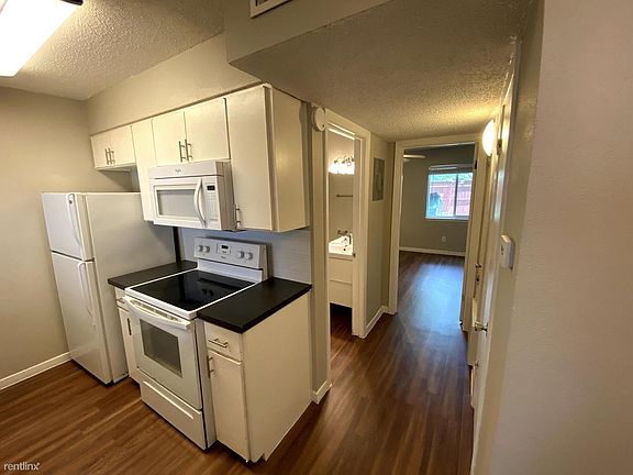 3rd image of 4007 Avenue C APT 205