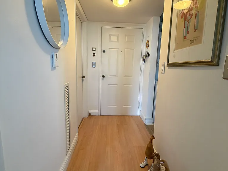 540 Brickell Key Dr #828 — Photo 30