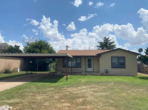 710 11th St, Shallowater, TX 79363