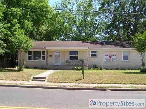 1st image of 107 Richardson Dr