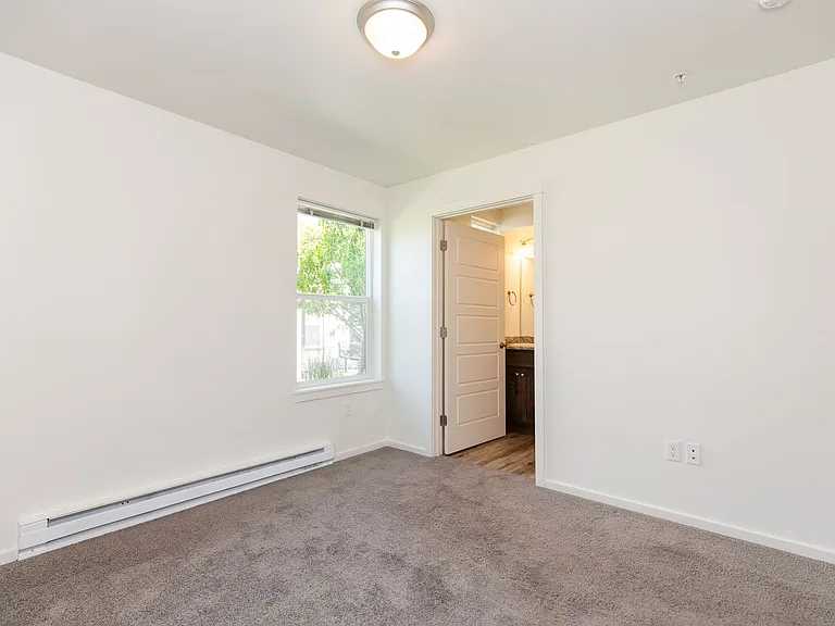 Cottonwood Corner Apartments — Photo 41