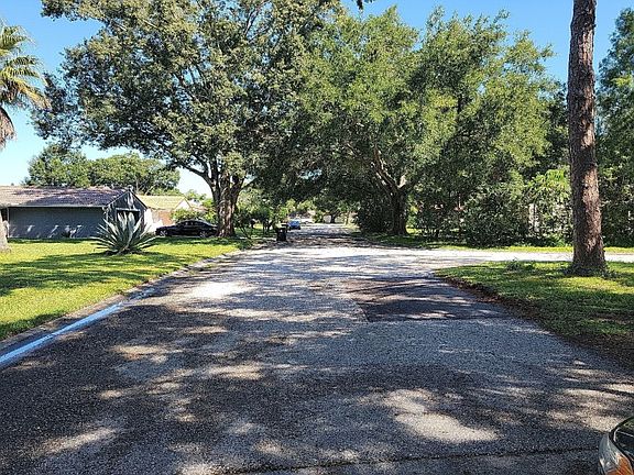 5th image of 10635 Bellflower Ct