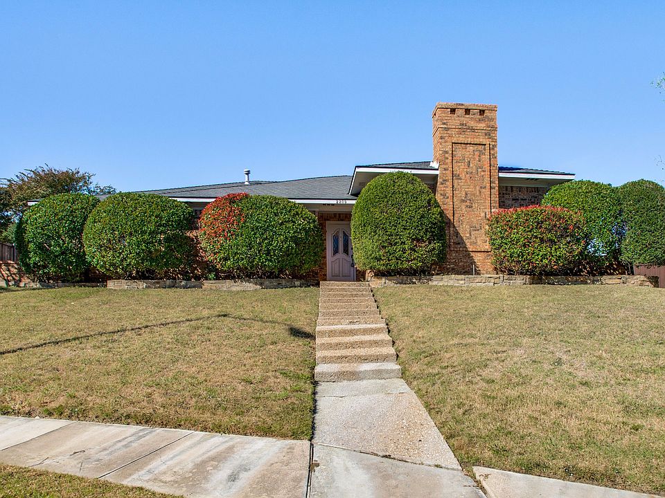 1st image of 2209 Via Del Norte Cir