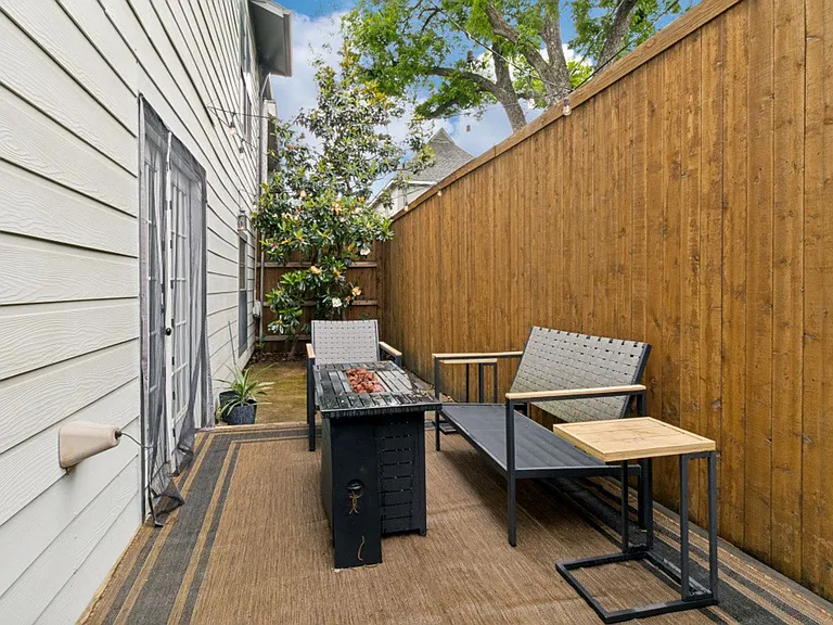 3904 Rawlins St #112 — Photo 12