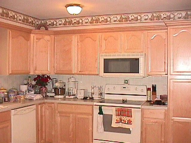 2nd image of 1972 Lakeview Dr E