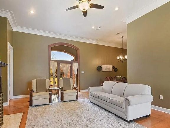 2nd image of 15823 Paint Ave