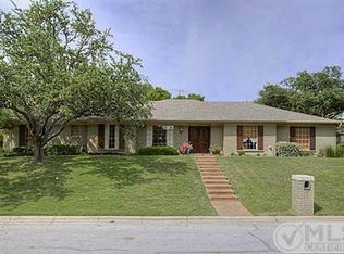 7208 Tamarack Rd, Benbrook, TX 76116