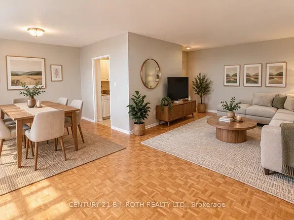 37 Peel St #808, Barrie, ON L4M 3L1