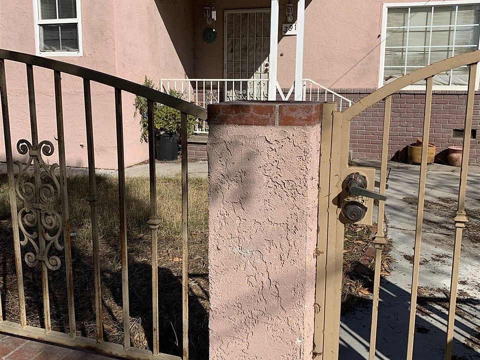 1st image of 391 5th Ave