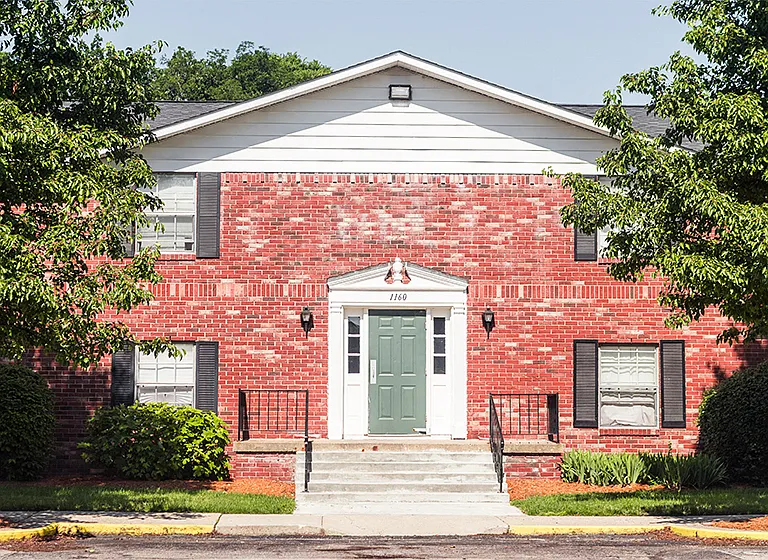 Apartment Building at Carriage House West