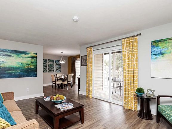 5th image of 201-1194 Woodfern Pl