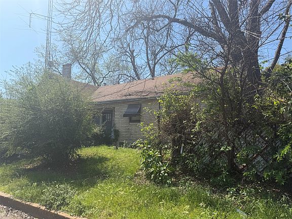 5th image of 514 Tyler St