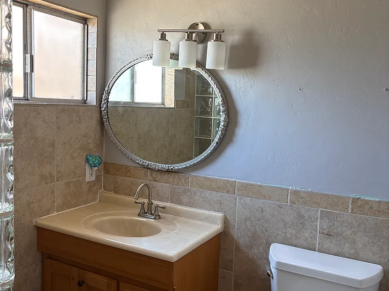 1040 Hoover Ave — Photo 9
