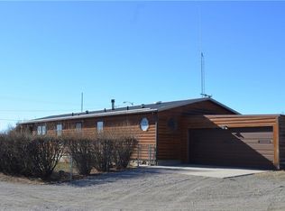 402 2nd St NW, Harlowton, MT 59036
