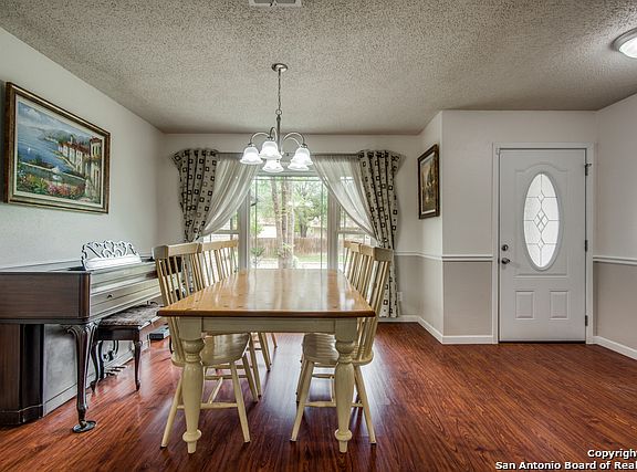 5th image of 9239 Braswell St