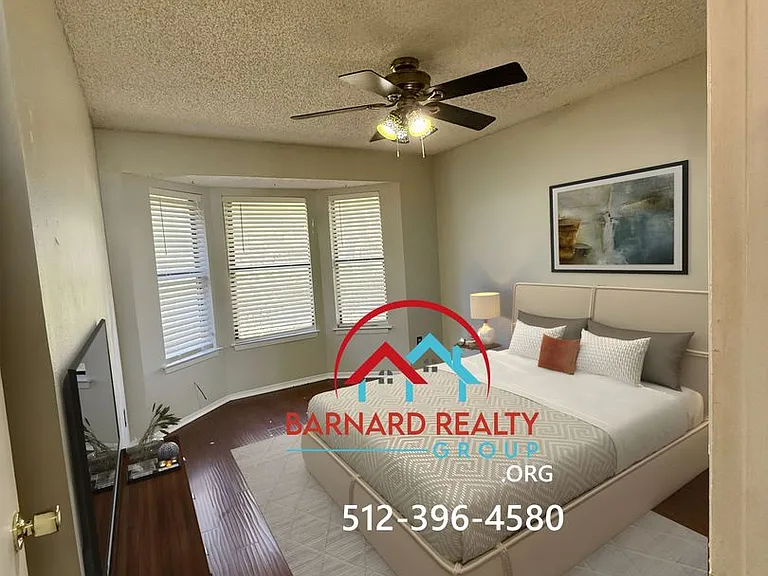 402 Fredericksburg St #16 — Photo 11