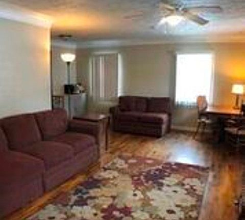 4th image of 4626 Tolland Ave
