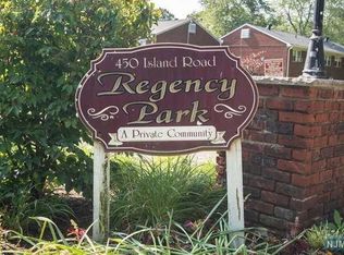 33 Regency Park #33, Ramsey, NJ 07446