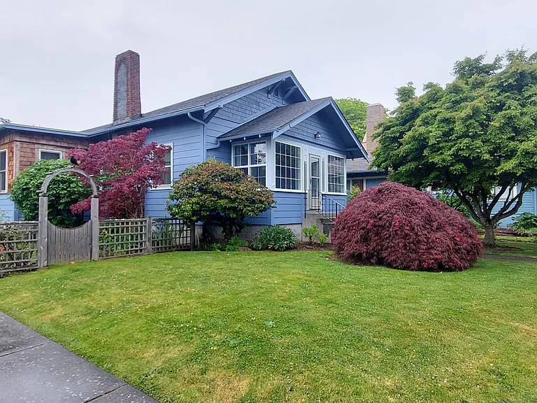 1614 Eldridge Ave — Photo 4