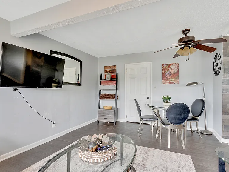 5234 Asher Ln #2 — Photo 4