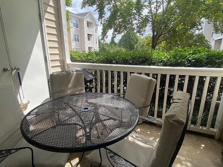 280 Riverbend Dr #2D — Photo 16