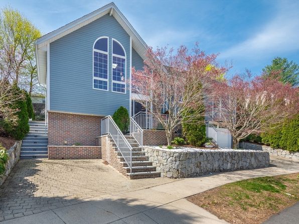 20 Roosevelt Rd, Medford, MA 02155